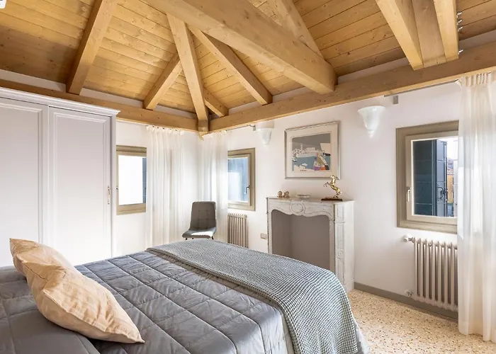 Ca' Cappello 2 With Canal View Διαμέρισμα Βενετία