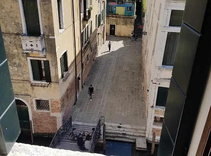 Ca' Cappello 2 With Canal View Apartamento *