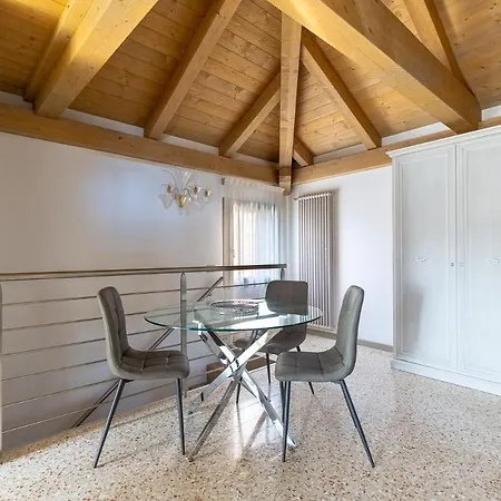 Apartment Ca' Cappello 2 With Canal View