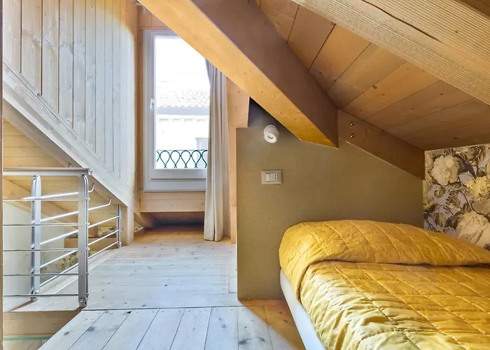 Ca' Cappello 2 With Canal View Appartement *