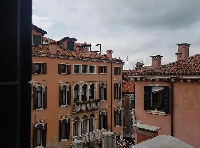Ca' Cappello 2 With Canal View * Venetië
