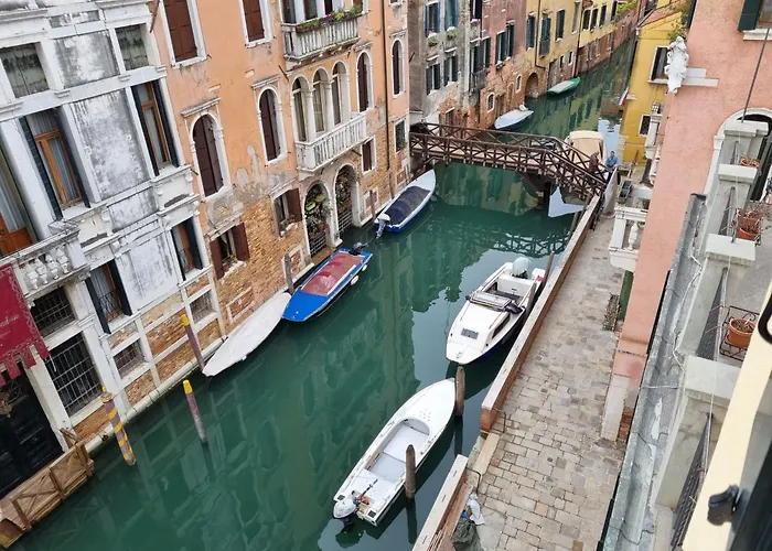 Ca' Cappello 2 With Canal View Appartement